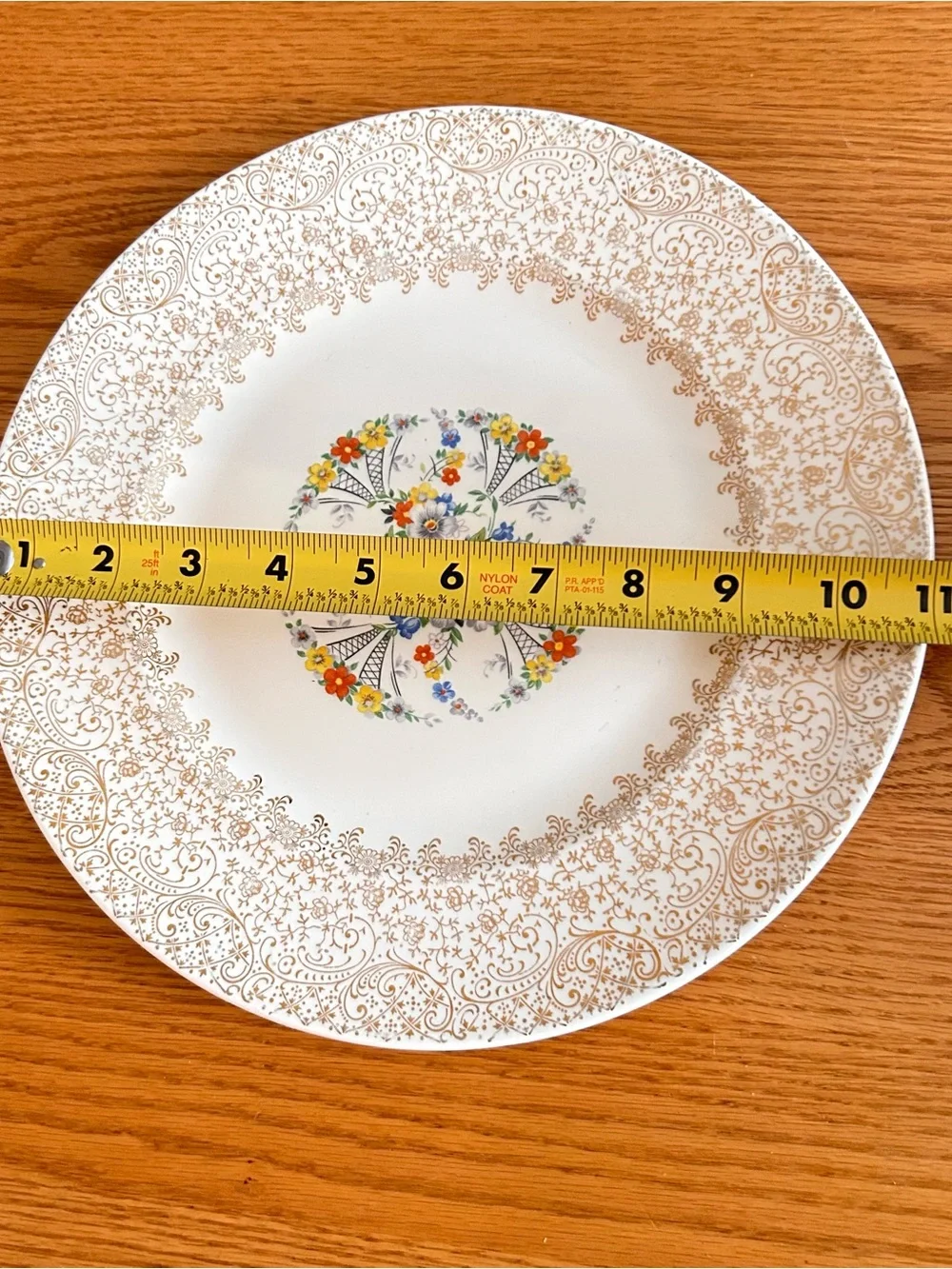 Vintage Royal China 11” Dinner Plate 22k Gold Detailing